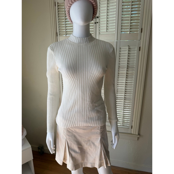 H&M Sweaters - H&M White Ribbed Mock Neck Long‎ Sleeve sweater S